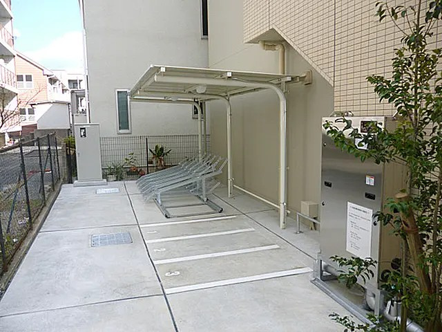 西宮市大屋町の賃貸マンションのエントランス