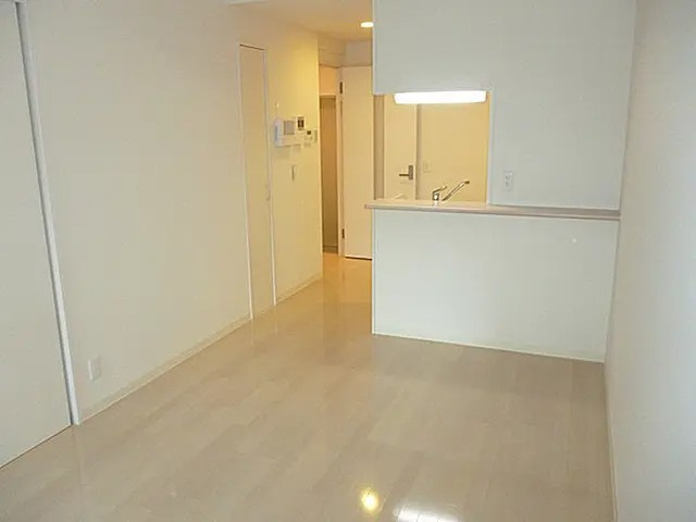 西宮市大屋町の賃貸マンションの居間・リビング