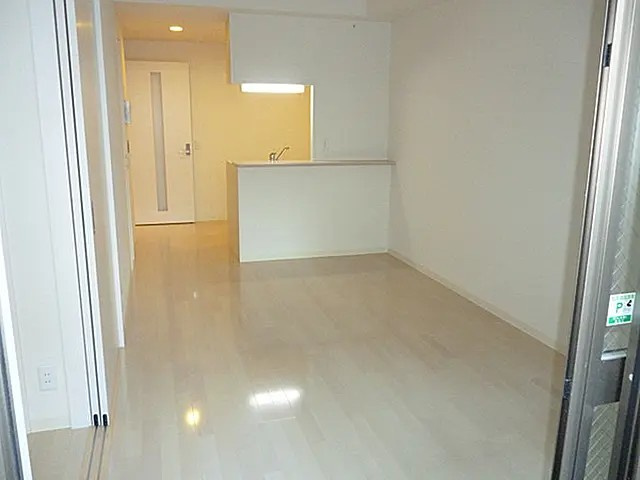 西宮市大屋町の賃貸マンションの居間・リビング