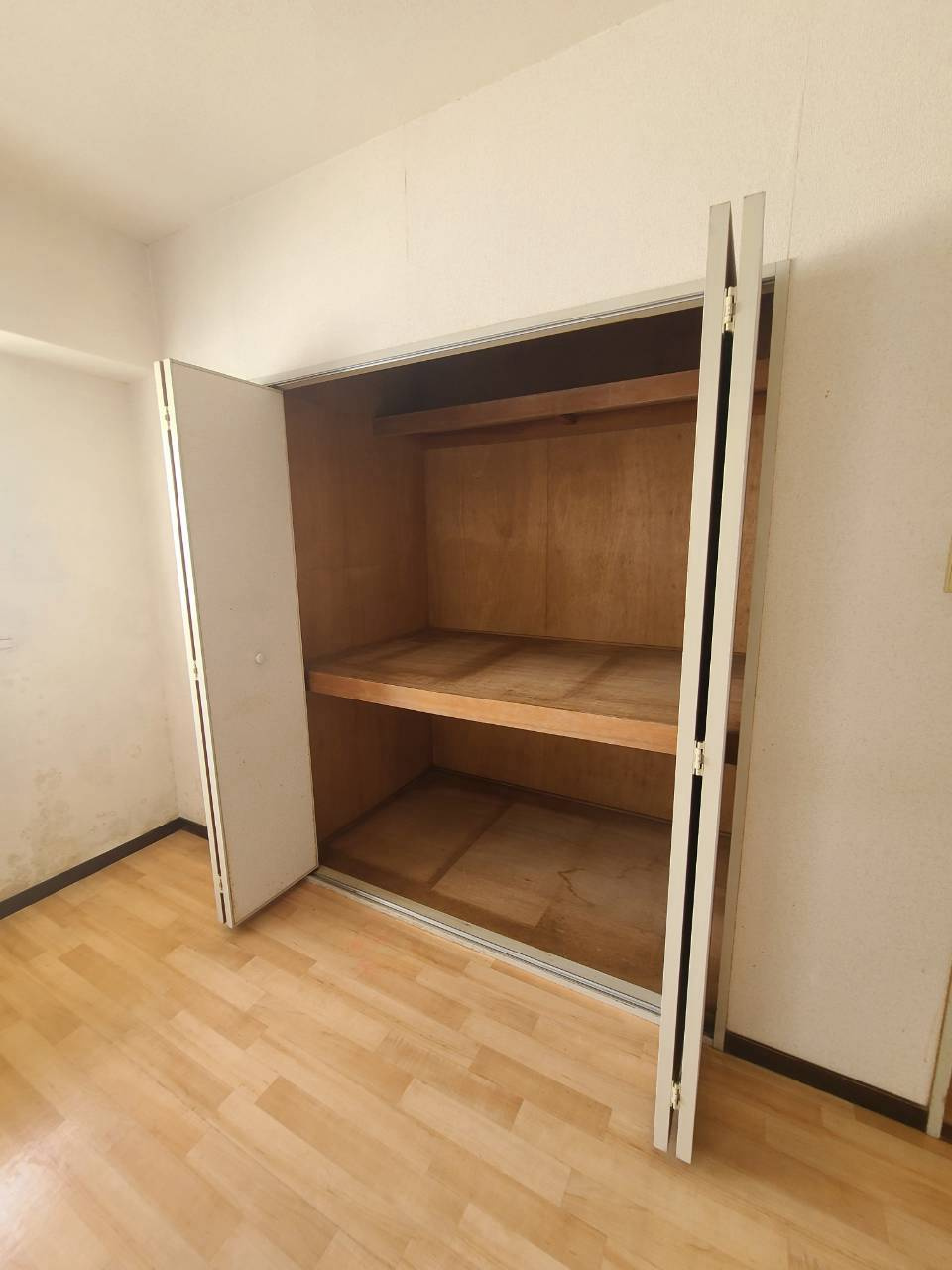 西宮市大屋町の賃貸マンションの収納