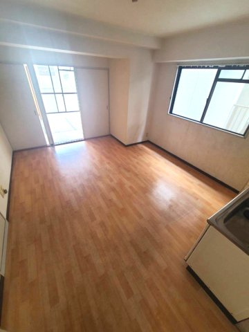 西宮市大屋町の賃貸マンションの居間・リビング