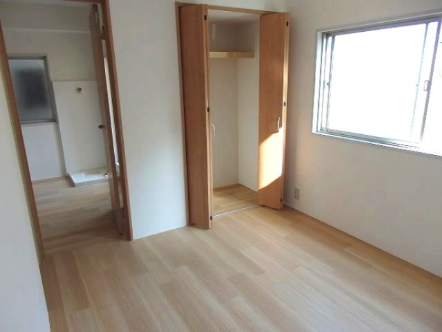 神戸市灘区城内通２丁目の賃貸マンションの居間・リビング