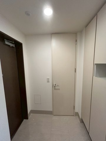 神戸市中央区相生町１丁目の賃貸マンションの玄関