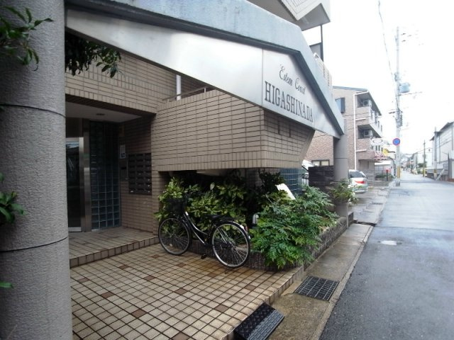 神戸市東灘区住吉宮町１丁目の賃貸マンションのエントランス