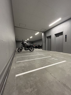 【駐車場】 | ローレルタワー堺筋本町 | ローレルタワー堺筋本町　バイク置場