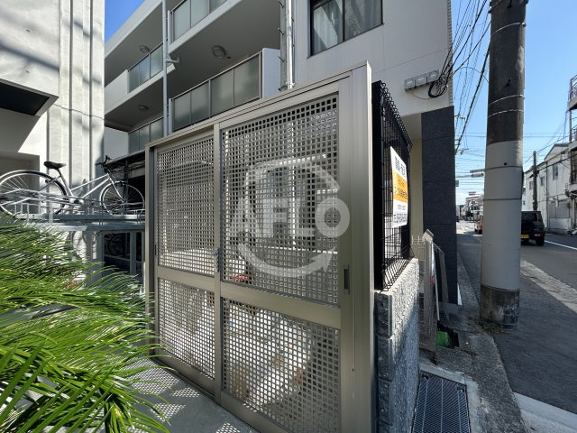 ONLYONE塚本のその他共用部分|ゴミ置き場