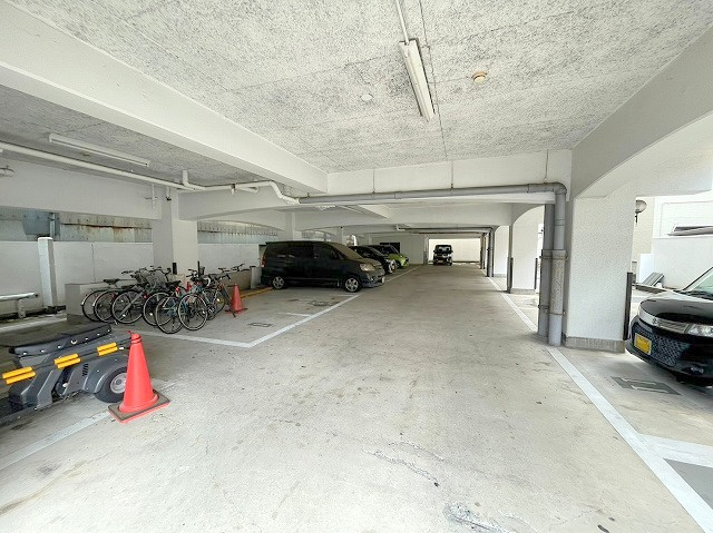 RIZEONE上新庄の駐車場