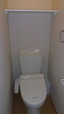 レオパレスかわせみのその他|温水洗浄機付き便座です♪