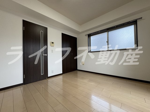 アマービレ森ノ宮の居間・リビング|こちらのリビングで趣味の時間をお楽しみください