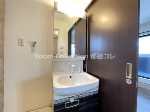 Lamerの洗面所|※同物件他部屋写真
反転、色違いの場合有
現況優先