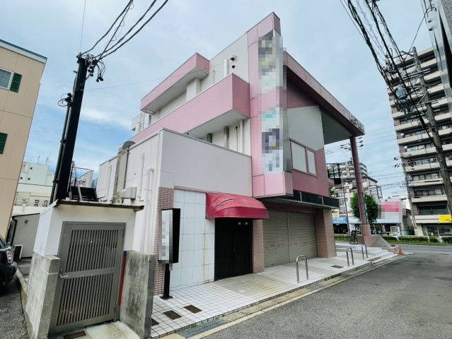 ピュアビルの外観