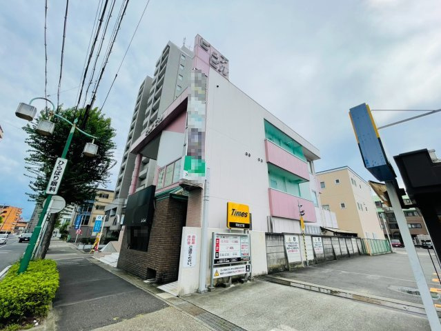 ピュアビルの外観