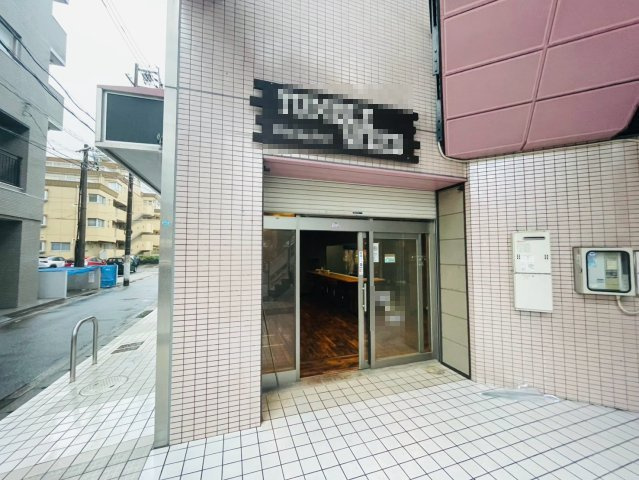 ピュアビルの外観