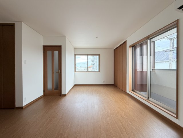 【中古戸建】岡山市北区中山道2丁目の居間・リビング