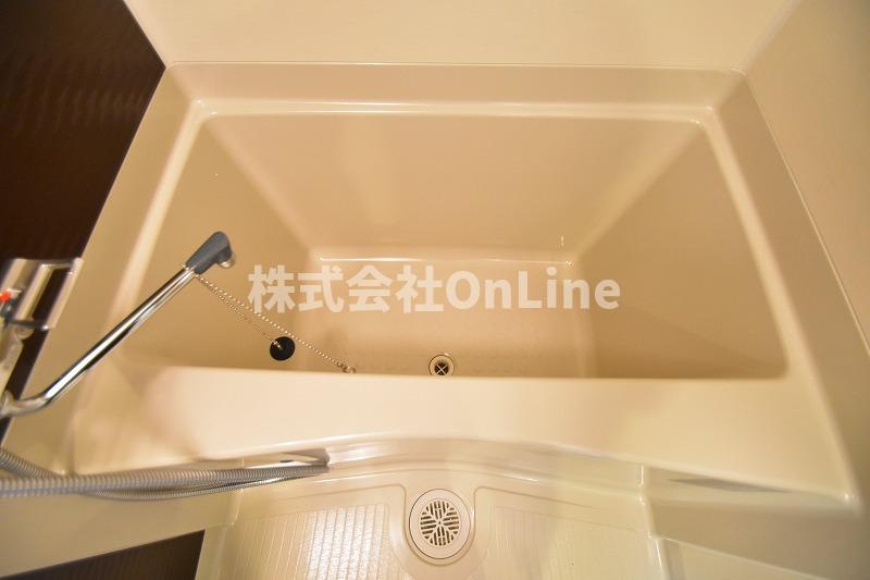 Luxe布施北Ⅲの浴室