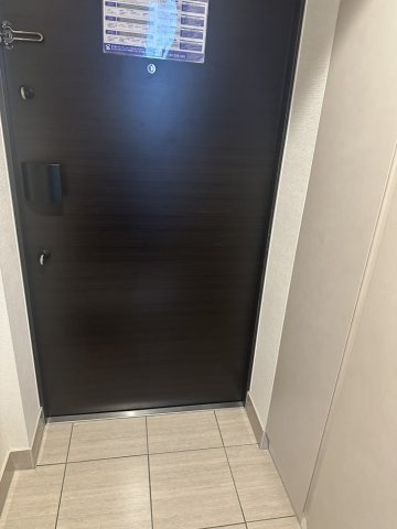 レジディア御茶ノ水プレイスの玄関