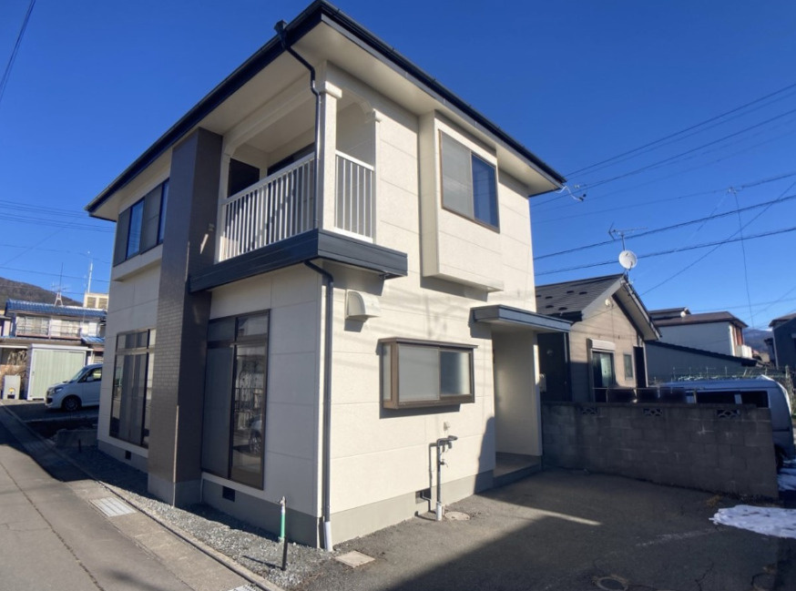 岡谷市神明町3丁目　中古戸建