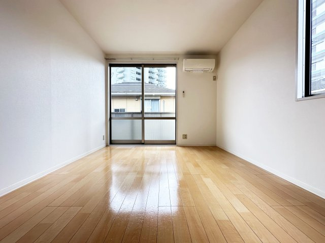ポラリス Gの居間・リビング