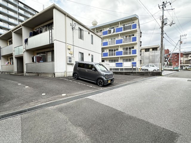 ポラリス Gの駐車場