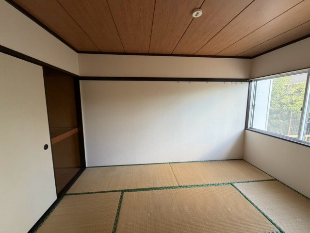 タウニー柿本の内装