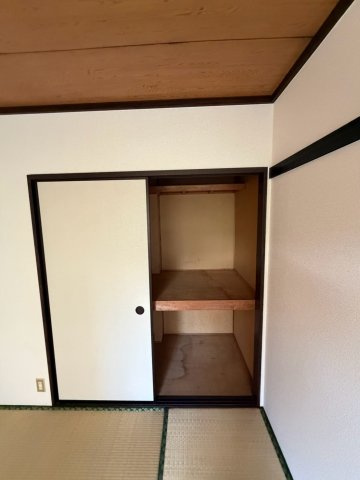 タウニー柿本の内装