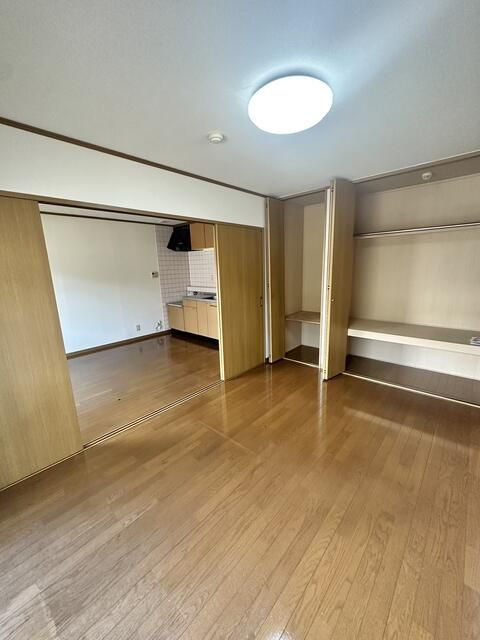 ロイヤルプラザゆたか弐番館の収納