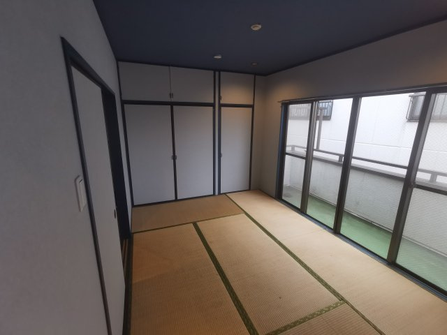 高橋コーポの和室