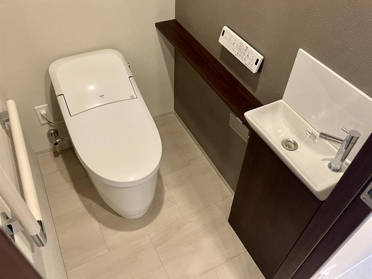 プラウド市川マークスのトイレ