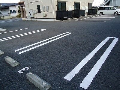 カーサ・エテルノＡの駐車場