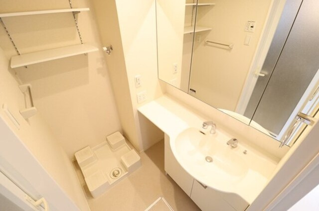 プレシャス前橋　Ｃの洗面所|洗面室