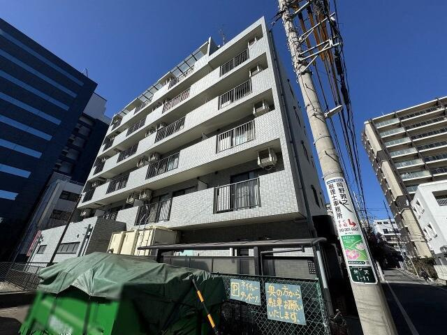 ピスタ２１の外観