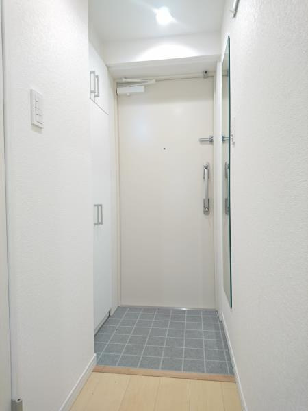 ＥＶＥＲＴＯＷ　Ｌｉｂｅｒｏ　ＫＡＭＩＩＫＥＤＡＩの玄関
