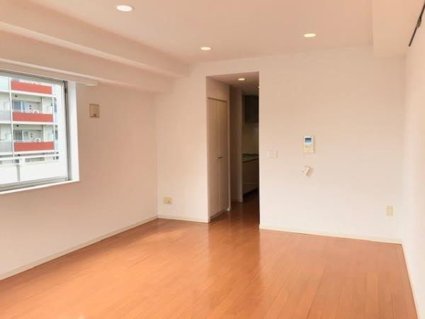 Ｂｒｉｌｌｉａ　ｉｓｔ　三軒茶屋　アイビーテラスの居間・リビング