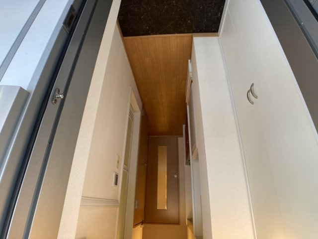 レオパレスメゾン　ＭⅡの玄関