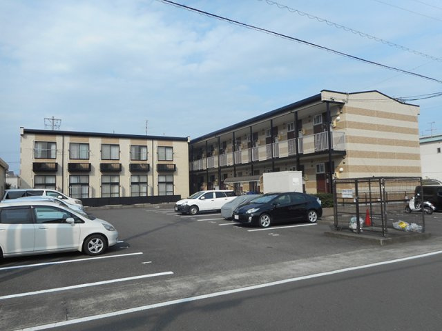 レオパレスフェニックスの外観