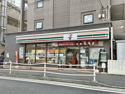 セブン-イレブン 横浜岸根町店まで140ｍ