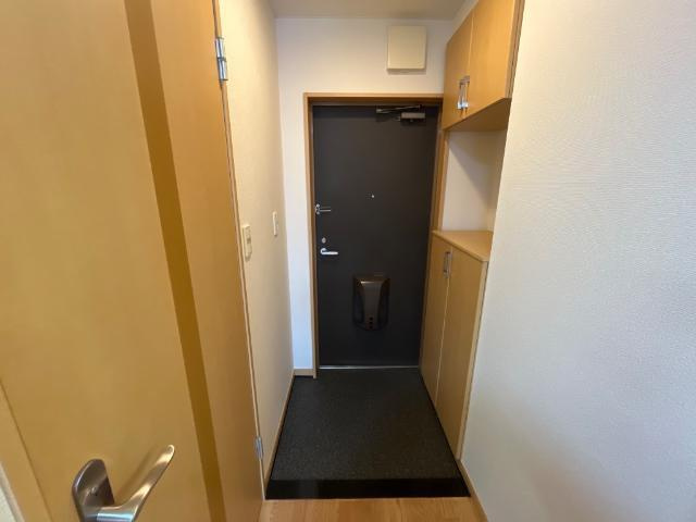 シャンテール弐番館の玄関|玄関