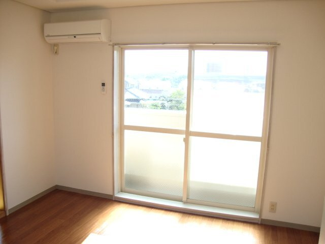 シャトレーンＫＴの内装|南洋室