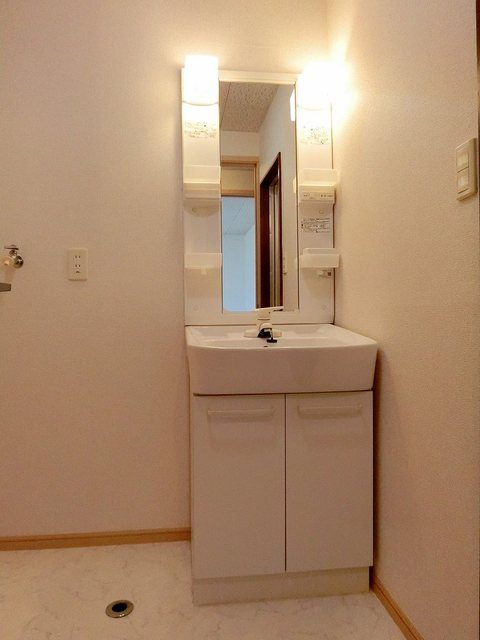 マンションローレルの洗面所