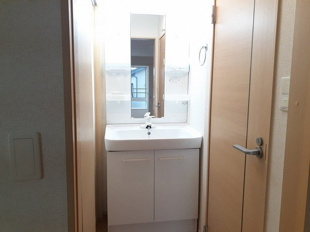 ＢＯＸ３２Ⅲの洗面所|スペースが確保できる洗面所です