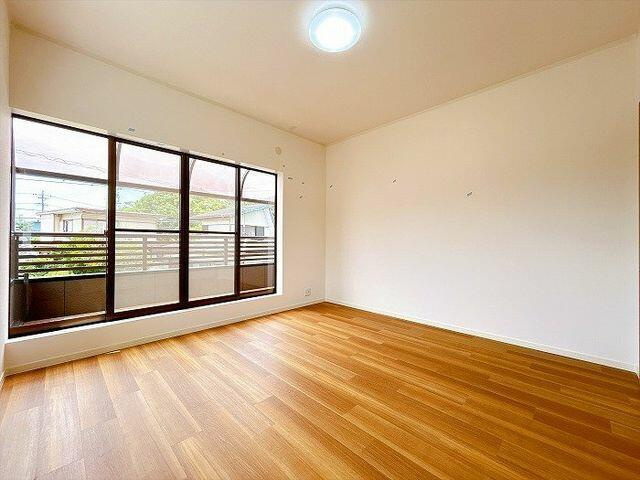 浜松市中央区坪井町の中古一戸建|２階南洋室（１）