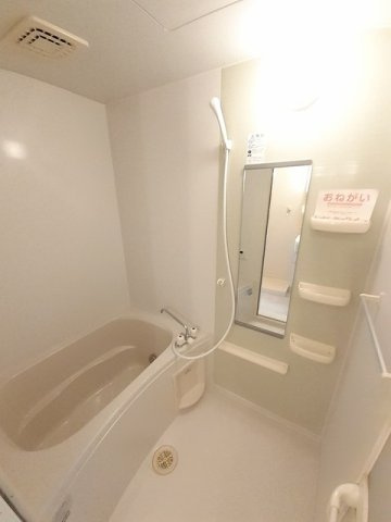 エントランス　壱番館の浴室