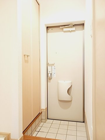 ジュネス・ふじみ野の玄関