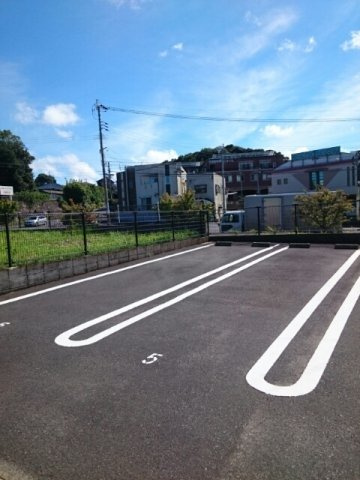 ヘリテージ赤松坂の駐車場