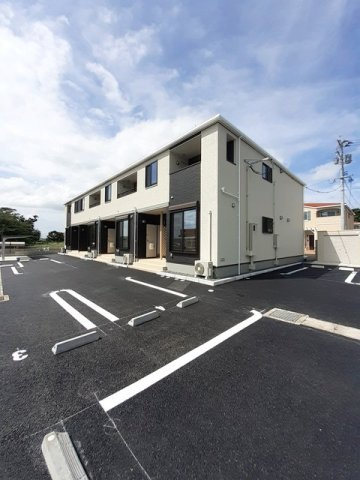 ルジェンダの駐車場
