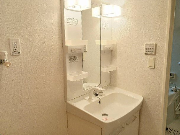 クラージュの洗面所