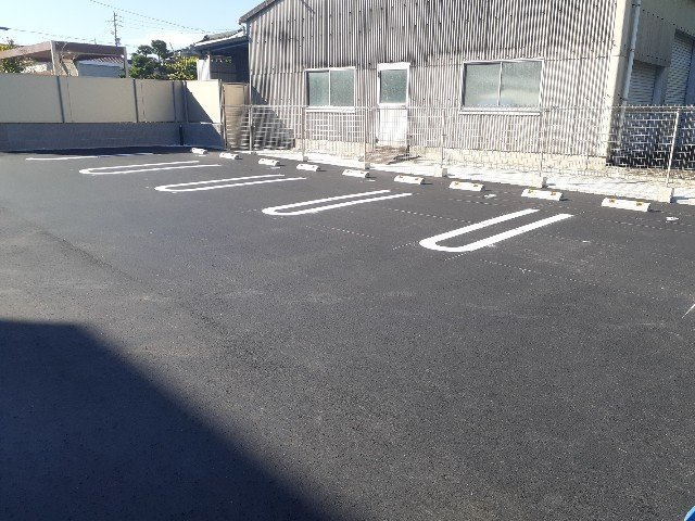 Ｋａｌｍｉａ（カルミア）の駐車場