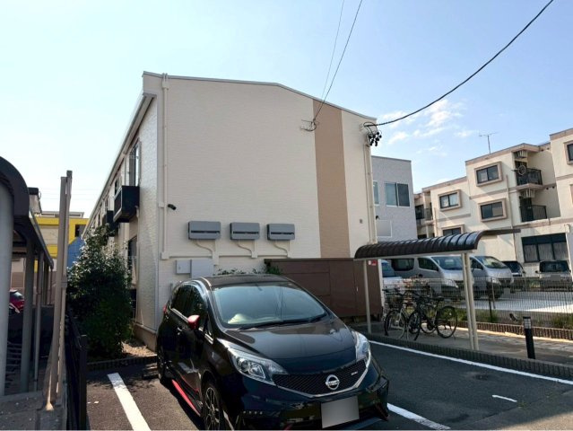 レオパレスＪの外観