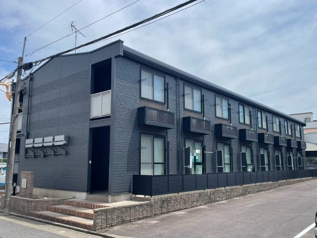 レオパレス赤坂北棟の外観
