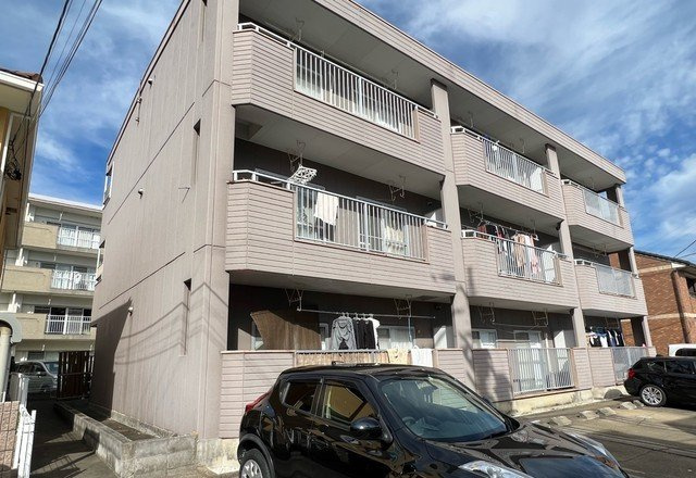 サンシティ小木田の外観